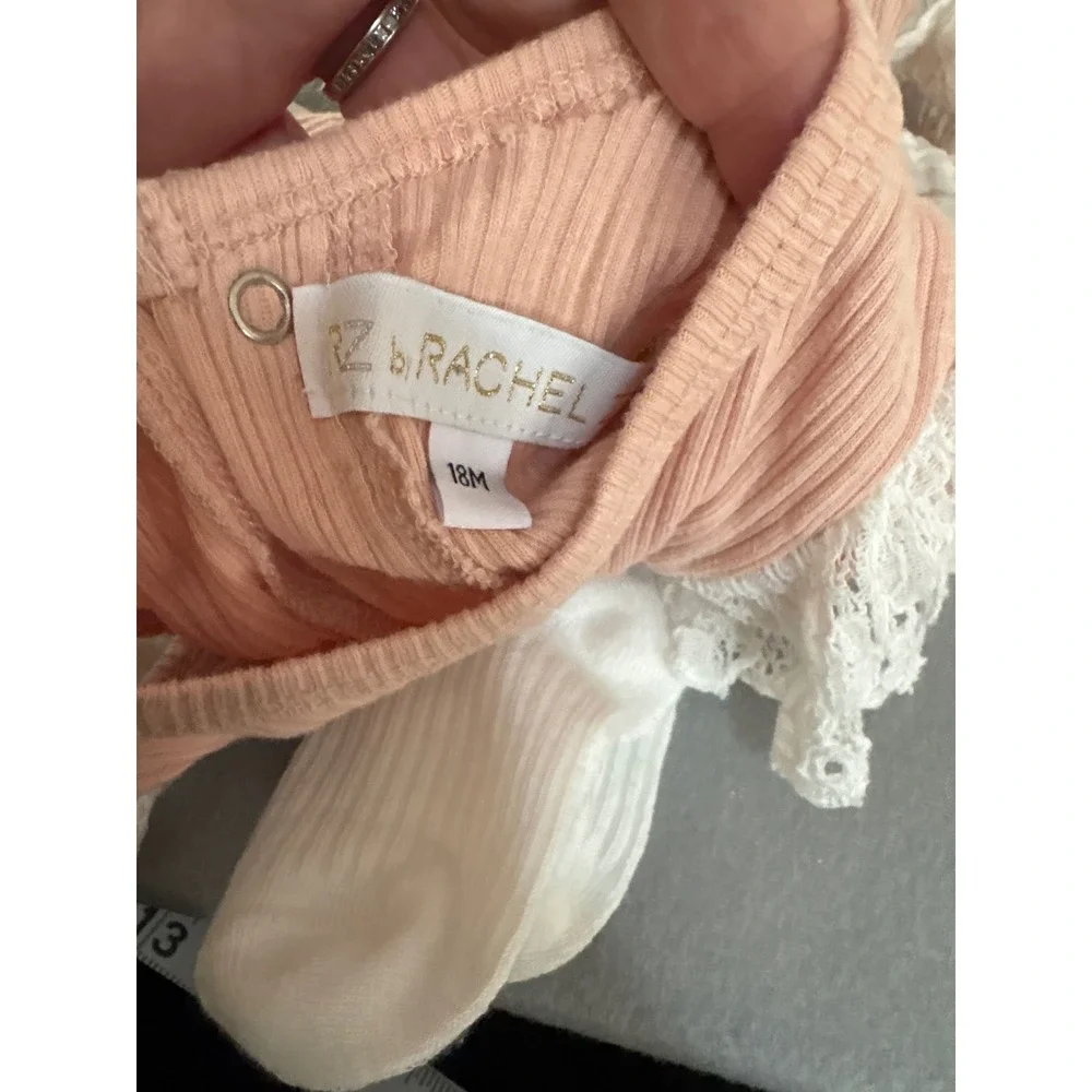 Rachel Zoe Baby 4 Piece Set Bodysuit Shorts Headband Socks Rose Pink 18M NEW